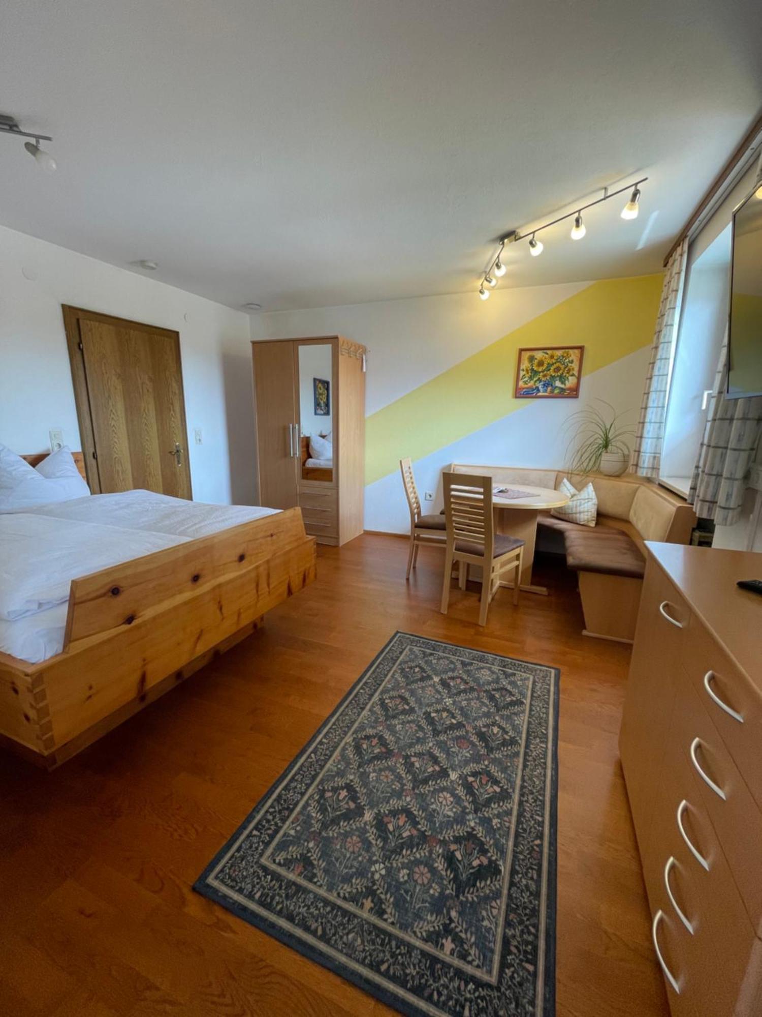 Gaestehaus Gastl Mieming Bagian luar foto